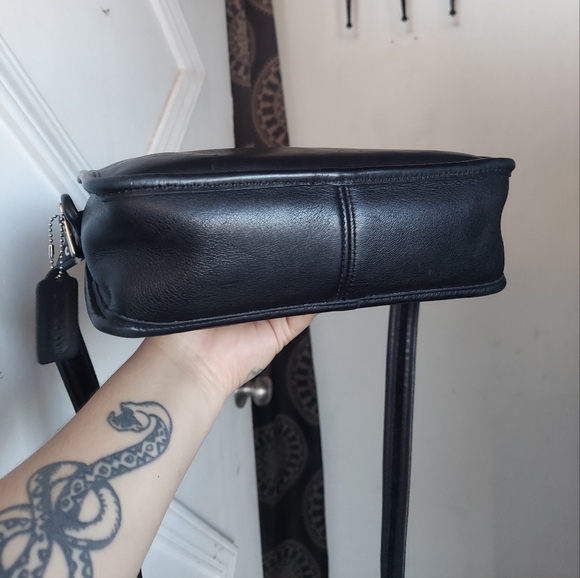 Vintage Coach Black Legacy North South Compartment Bag 9168😍🖤 - Picture 6 of 16